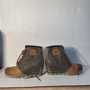 Sorel 1964 Women's Brown and Black Premium Wedge Boots Size 8.5